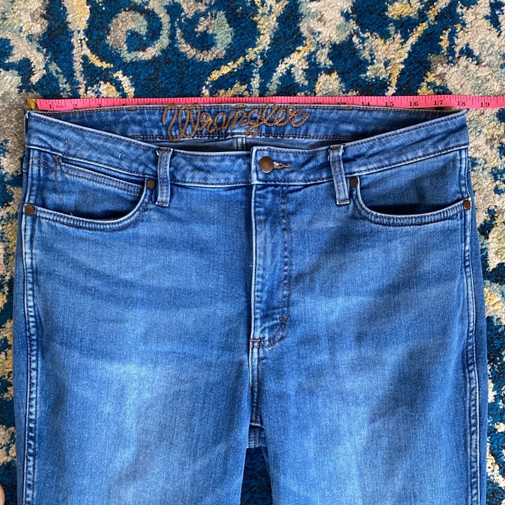 Wrangler High Rise Trouser Boot - Picture 9 of 10